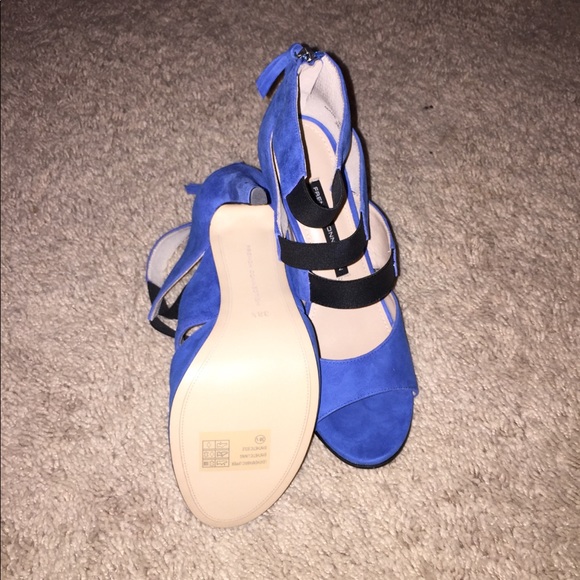 NWOT Gorgeous Blue Suede Heels - Picture 4 of 5